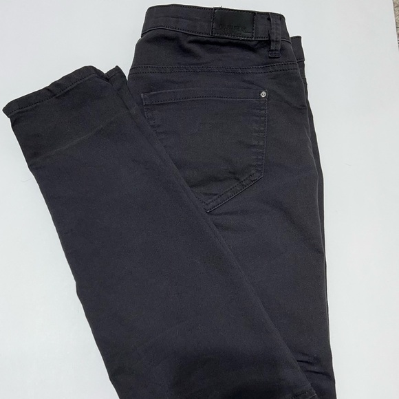 ZARA BASIC Z-Z1975 Zippered Black Denim Pants, Size 8, #189 - Picture 2 of 15